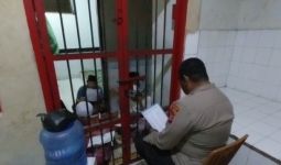 Kapolsek Mamajang Beri Bimbingan Rohani kepada Para Tahanan, Ini Harapannya - JPNN.com