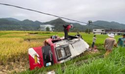 Minibus Terguling, Saksi Mata: Kami Melihat Banyak Korban - JPNN.com