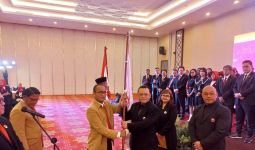 DPC Ikadin Jakbar Konsisten Dukung Peradi Sebagai Wadah Tunggal - JPNN.com