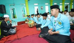 Dukung Kemajuan Pendidikan Ponpes, Santri Dukung Ganjar Jabar Beri Komputer - JPNN.com