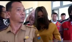 Wanita Pelaku Pelecehan Belasan Anak di Jambi Simpan Puluhan Video Syur di HP - JPNN.com
