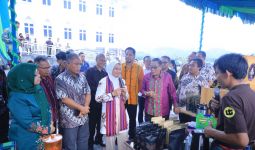 Kunker ke Lombok Utara, Menaker Ida Bahas Sejumlah Isu Ketenagakerjaan, Simak - JPNN.com