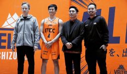 Debut Bersama Tim Basket Jepang, Abraham Damar Grahita Beri Kesan Manis - JPNN.com