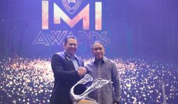 Menpora Amali Wakili Presiden Jokowi Terima Penghargaan dari IMI - JPNN.com