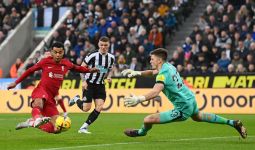 Kiper Mandi Lebih Awal, Newcastle United Keok dari Liverpool - JPNN.com