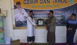 Kiai Muda Dukung Ganjar Bagikan Bantuan ke Madrasah di Tuban - JPNN.com