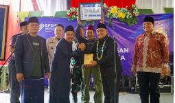 Datangi Pesantren di Bandung, Kepala BP2MI: Perangi Sindikat PMI - JPNN.com