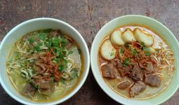 Nikmatnya Lontong Soto Kang Oyi, Daging Empuk dan Kuah Santan yang Gurih - JPNN.com