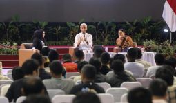 Ganjar Pranowo Berdoa Bersama Tokoh Agama untuk Keselamatan Warga di Lereng Merapi - JPNN.com