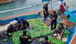 Bea Cukai dan BNN Sita 309 Kg Sabu-Sabu Lewat Operasi Laut di Samudra Hindia - JPNN.com