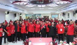 Wayan Sudirta: Kader Perempuan PDIP Harus Bermanfaat untuk Rakyat - JPNN.com