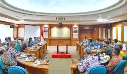 Menteri LHK Siti Nurbaya Merespons Catatan Komnas HAM, Simak - JPNN.com