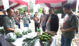Jurnalis Fest 2023: 200 Kilogram Sayur Terjual, Booth Desa Kertawangi Jadi Favorit - JPNN.com