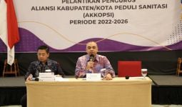 Bupati Zaki Resmi Pimpin Aliansi Daerah Peduli Sanitasi  - JPNN.com