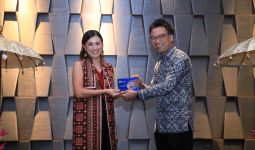 JCB Beri Penghargaan Kepada 23 Mitra Bisnis Terbaik - JPNN.com