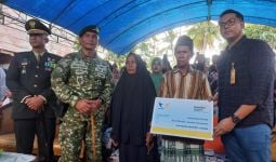 ASABRI Serahkan Santunan kepada Kopda Anumerta Jumardi yang Ditembak KKB di Papua - JPNN.com