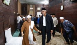 Ganjar Pranowo Sowan ke Tuan Guru Babussalam Besilam di Langkat - JPNN.com
