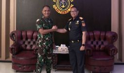 Bea Cukai dan TNI Jalin Kerja Sama untuk Perkuat Pengawasan - JPNN.com