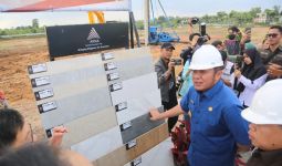 Dukung Pengembangan Pabrik Keramik PT Arwana, Ini Harapan Gubernur Herman Deru - JPNN.com