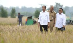 Ganjar dan Prabowo Kian Mesra, SMRC: Potensial Menang di Pilpres - JPNN.com