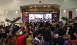 Dihadiri Ratusan Muda Mudi, Bona Taon Ambarita Kental Nuansa Budaya Batak - JPNN.com