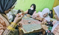 Mak Ganjar Lampung Gelar Pelatihan Teknik Sulam Usus dan Rajut - JPNN.com