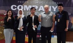 Siswa SMAN 8 Jakarta Dirikan Prof 8 dan Raih Best Student Company - JPNN.com