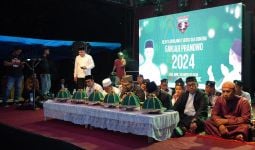 Bone Berselawat dan Berdoa Bersama, untuk Kesuksesan Ganjar Pranowo di Pilpres 2024 - JPNN.com