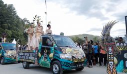 Anak Muda Papua Gelar Karnaval PYCH dengan Tema Budaya Indonesia - JPNN.com