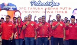 Melantik Eri Cahyadi jadi Ketua TMP Jatim, Hasto: Kader Muda PDIP Manfaatkan Aplikasi MPP dan RedMe - JPNN.com