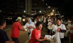 Relawan Puan Mengadakan Sahur Keliling di Kota Palembang - JPNN.com