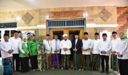 Mardiono Jalin Silaturahmi ke Ponpes Salafiyah Syafi’iyah Situbondo - JPNN.com