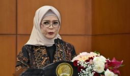 Istri Pimpinan MPR Bagikan Bingkisan Ramadan, Lenny Bamsoet Sampaikan Sejumlah Pesan - JPNN.com