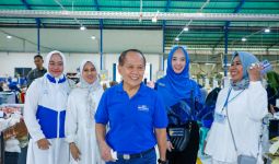 Dampingi AHY Kunjungi Pabrik Boneka Aurora, Syarief Hasan Dukung Peningkatan Ekspor - JPNN.com