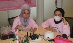 Srikandi Ganjar Adakan Kelas Nail Art Bareng Dinda Beauty - JPNN.com