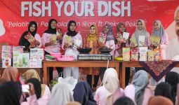 Srikandi Ganjar Peringati Hari Nelayan Nasional dengan Kegiatan Positif di Rembang - JPNN.com