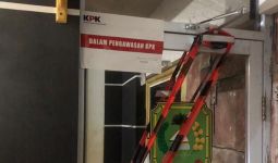 Tim KPK Bergerak Malam Hari, Bupati Meranti Tepergok Lagi Lakukan Ini - JPNN.com