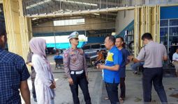 Perampok Modus Ban Kempis Beraksi di Bekasi, Desin Kehilangan Rp 10 Juta-Hp - JPNN.com