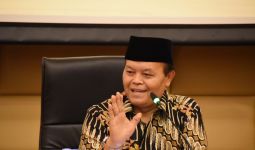 Hidayat Nur Wahid Kritik Hakim Konstitusi yang Wacanakan Sistem Pemilu Hybrid, Jleb! - JPNN.com