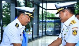 Resmi Menjabat Kadispenal, Kolonel Laut Made Wira Hady Arsanta Akan Berpangkat Laksamana Pertama TNI - JPNN.com