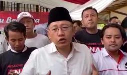 Reaksi Anas Urbaningrum Saat Ditanya soal Ucapan Gantung di Monas - JPNN.com