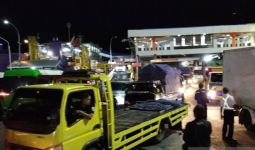 Pemudik Sudah 2 Jam Belum Masuk Kapal di Pelabuhan Bakauheni - JPNN.com