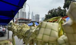 Muslim Indonesia Lebaran Sabtu, Bagaimana dengan Malaysia? - JPNN.com
