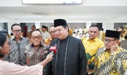 Airlangga Sebut Momen Halal Bihalal Menyatukan Seluruh Kader Partai Golkar - JPNN.com