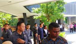 Jokowi Kunjungi Gua Batu Cermin di Labuan Bajo, Siapa di Sampingnya? - JPNN.com