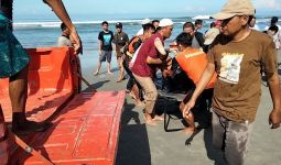 Innalillahi, 6 Warga Palembang Tenggelam di Pantai Panjang Bengkulu, 3 Tewas - JPNN.com