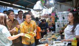 Kunjungi Pasar Bahu di Manado, Wamendag Jerry: Ketersediaan Bapok Lancar - JPNN.com