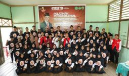 Ganjar Milenial Beri Pelatihan Penanaman Hidroponik kepada Pemuda di Kalbar - JPNN.com