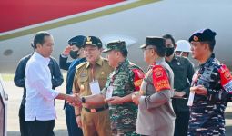 Lihat Ekspresi Jokowi di Hadapan Gubernur Lampung - JPNN.com
