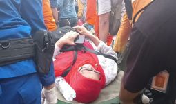 Kapal Feri Terbakar di Selat Sunda, Sebegini Jumlah Korban yang Dilarikan ke Rumah Sakit - JPNN.com